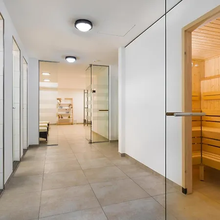 Ostseeallee Ostseeallee 4-37 شقة 4*